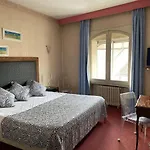 Отель Contact Le Provence 3*