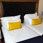 Contact Le Provence