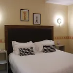 Contact Le Provence Отель 3*