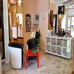 Contact Le Provence Отель Ажен
