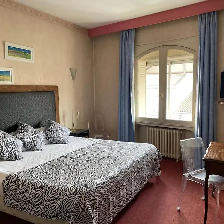 Hotel Contact Le Provence 3*