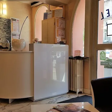 Contact Le Provence Hotel 3*