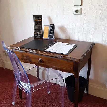 Отель Contact Le Provence 3*