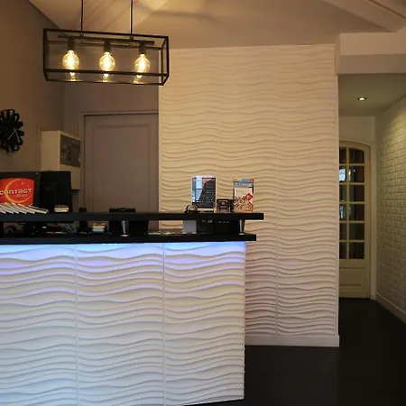 Contact Le Provence 3*