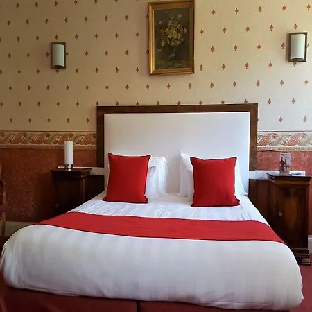 Contact Le Provence 3*