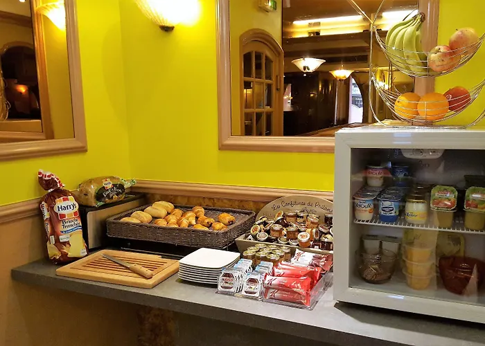 Contact Le Provence Hotel 3*