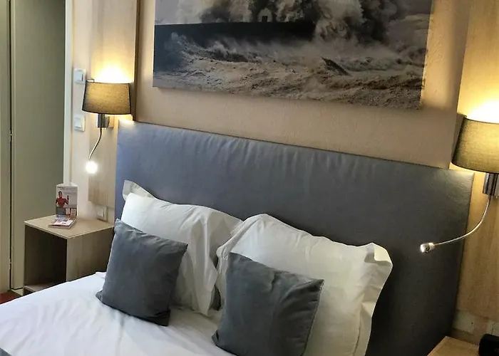 Contact Le Provence 3* Agen