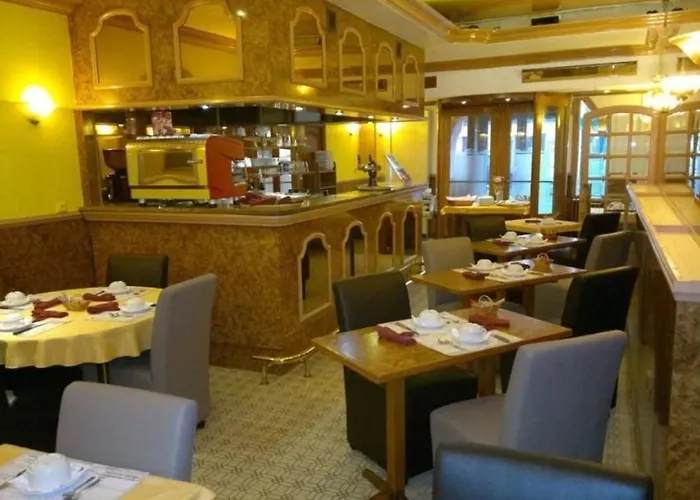 Contact Le Provence Hotel