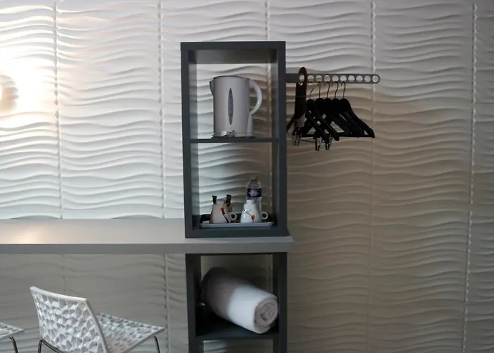 Hotel Contact Le Provence 3*